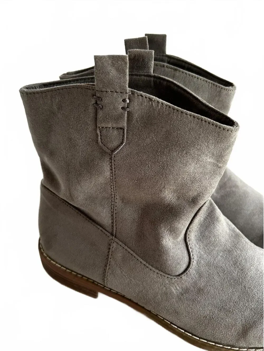 New Old Navy Grey Faux Suede Pull On Ankle Boots Women's Size 8